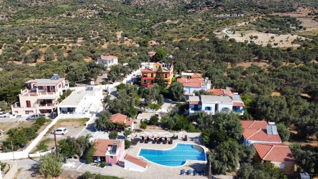 Anastasia Apartments Kampos Marathokampou Екстер'єр фото