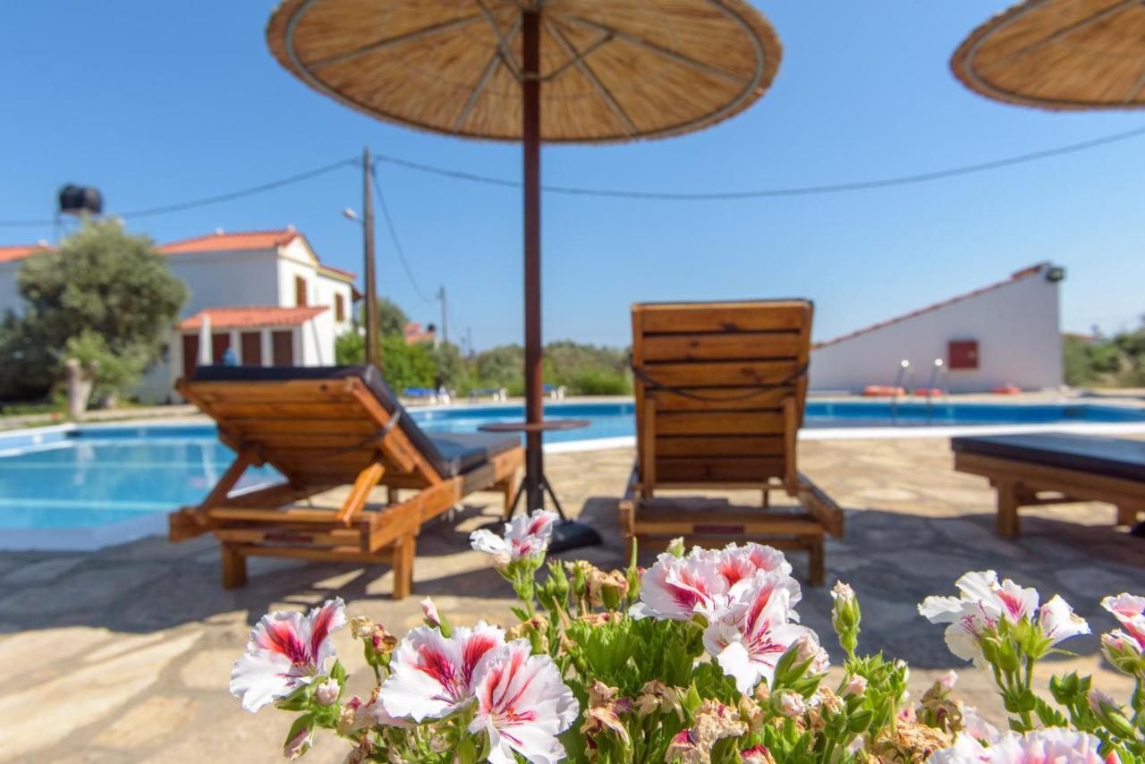 Anastasia Apartments Kampos Marathokampou Екстер'єр фото